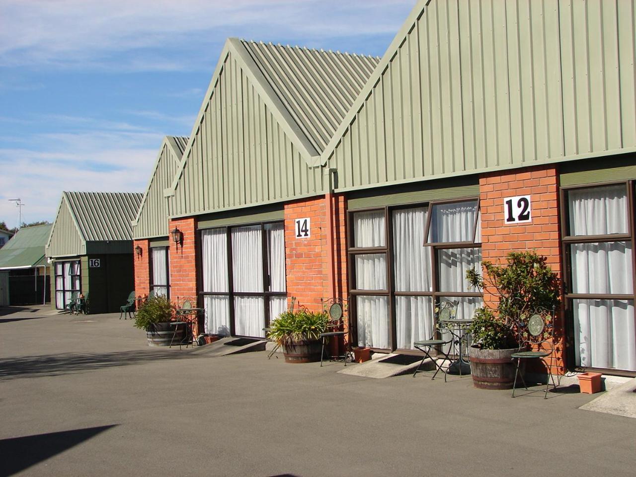 193 Aorangi Manor Motel Blenheim Esterno foto